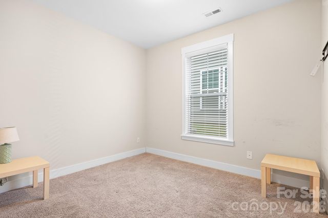 10008 Michael Crossing Drive, Charlotte, NC 28213