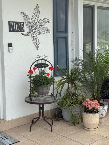 7005 NW 95th Terrace, Tamarac, FL 33321