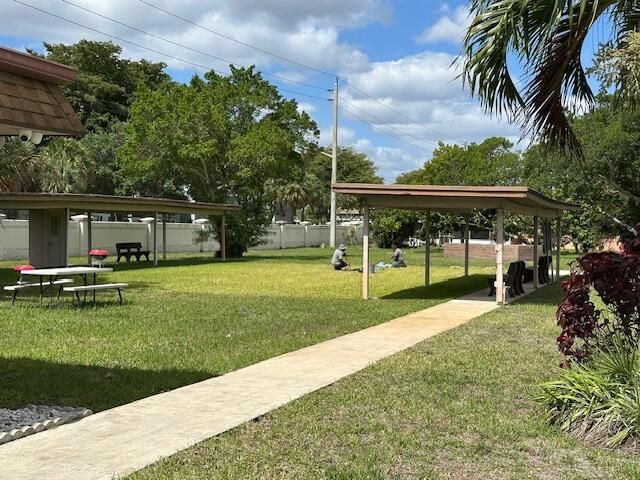 7005 NW 95th Terrace, Tamarac, FL 33321