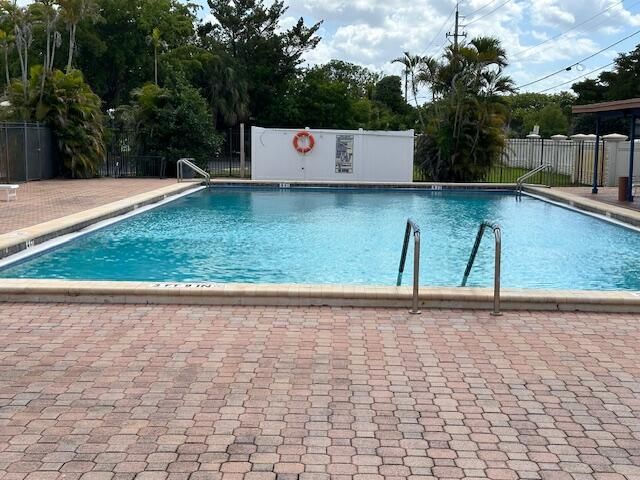 7005 NW 95th Terrace, Tamarac, FL 33321