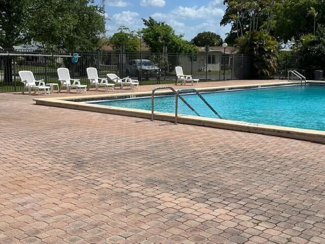 7005 NW 95th Terrace, Tamarac, FL 33321