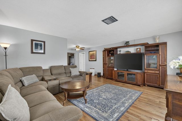 7005 NW 95th Terrace, Tamarac, FL 33321