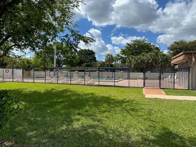 7005 NW 95th Terrace, Tamarac, FL 33321