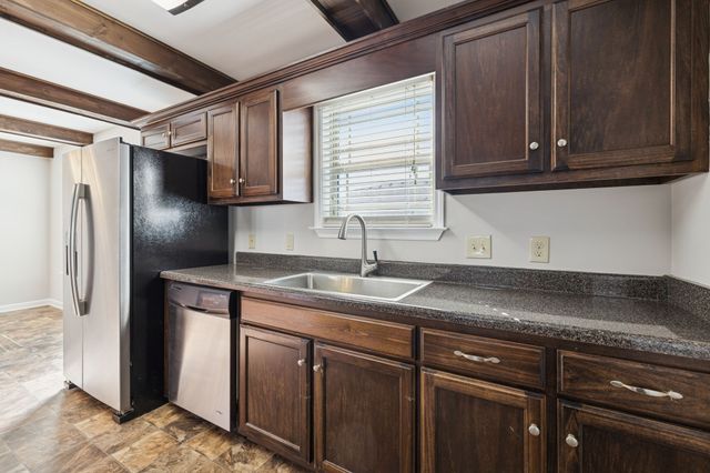 635 Bristol Run, Cornersville, TN 37047