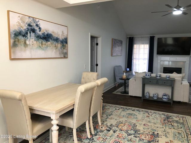 149 Wood Gate Dr, Mt Washington, KY 40047