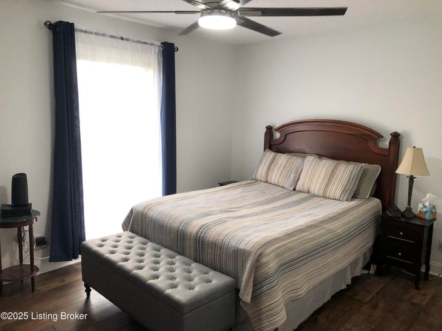 149 Wood Gate Dr, Mt Washington, KY 40047