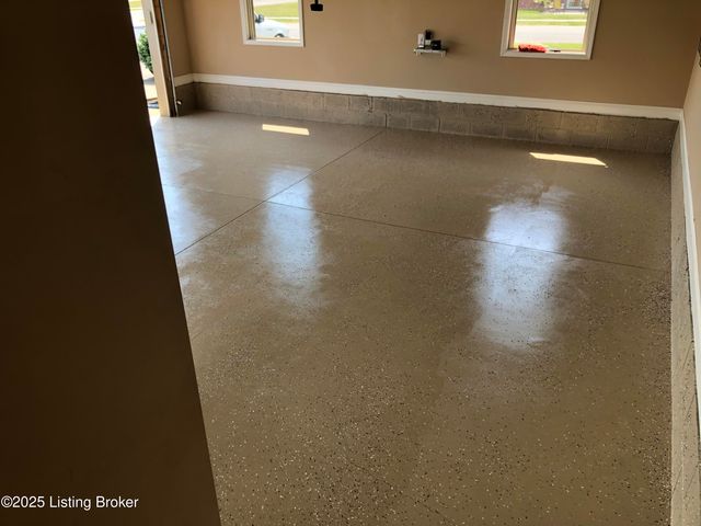 149 Wood Gate Dr, Mt Washington, KY 40047