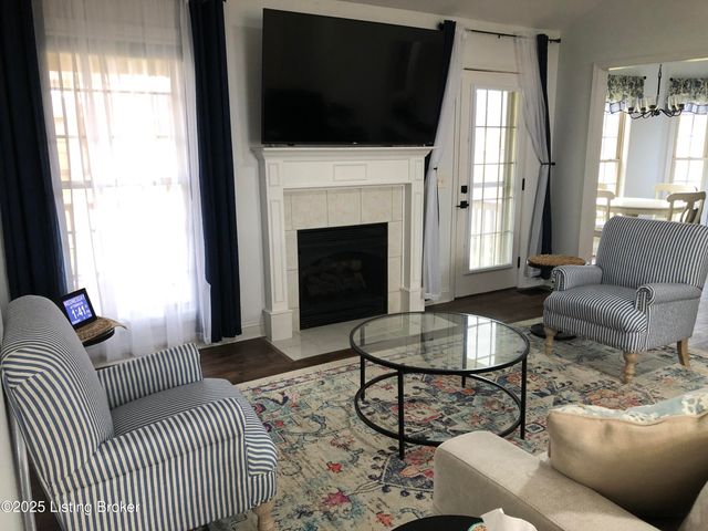 149 Wood Gate Dr, Mt Washington, KY 40047