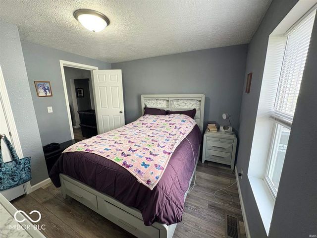 210 W Jay Street, Dunkirk, IN 47336