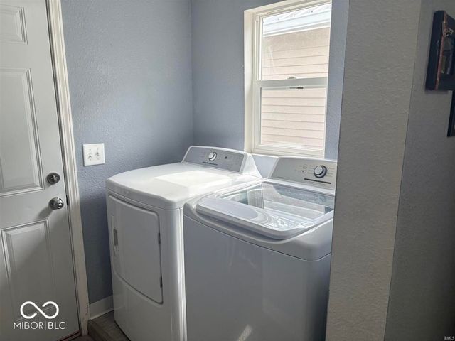 210 W Jay Street, Dunkirk, IN 47336