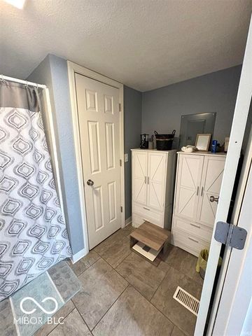 210 W Jay Street, Dunkirk, IN 47336