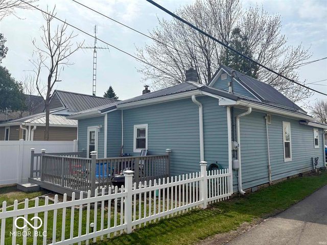 210 W Jay Street, Dunkirk, IN 47336