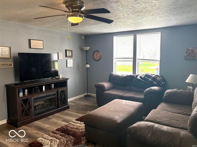 210 W Jay Street, Dunkirk, IN 47336