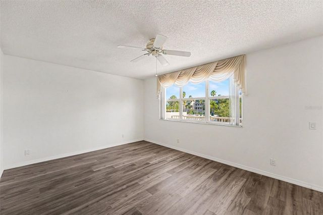 6205 SHORELINE DRIVE 1106, St Petersburg, FL 33708
