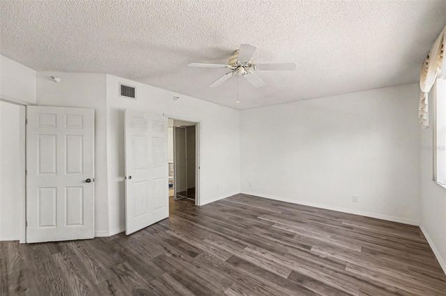 6205 SHORELINE DRIVE 1106, St Petersburg, FL 33708