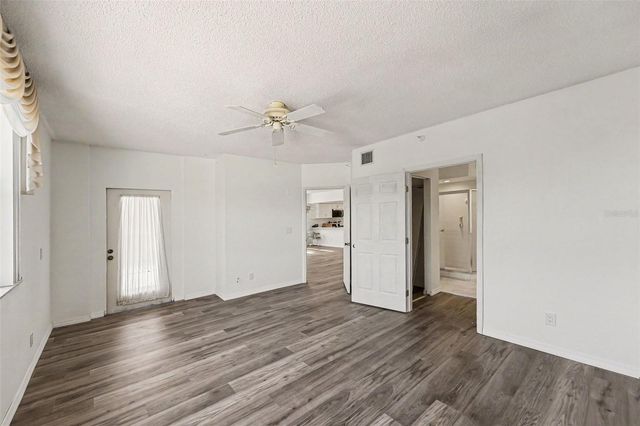 6205 SHORELINE DRIVE 1106, St Petersburg, FL 33708