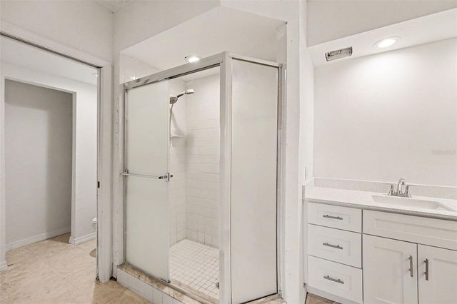 6205 SHORELINE DRIVE 1106, St Petersburg, FL 33708