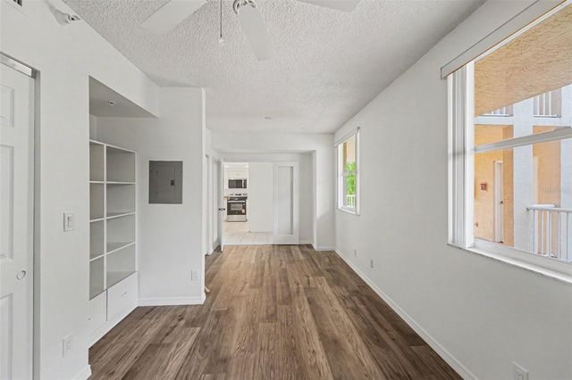 6205 SHORELINE DRIVE 1106, St Petersburg, FL 33708