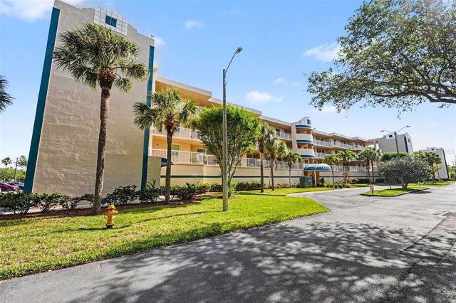 6205 SHORELINE DRIVE 1106, St Petersburg, FL 33708