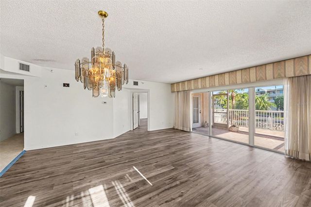 6205 SHORELINE DRIVE 1106, St Petersburg, FL 33708