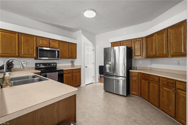 434 Chandler DR, Chesapeake, VA 23322