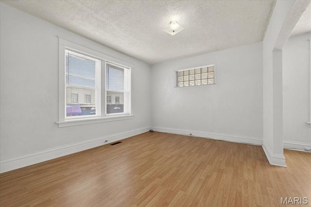 4135 S Grand, St Louis, MO 63118