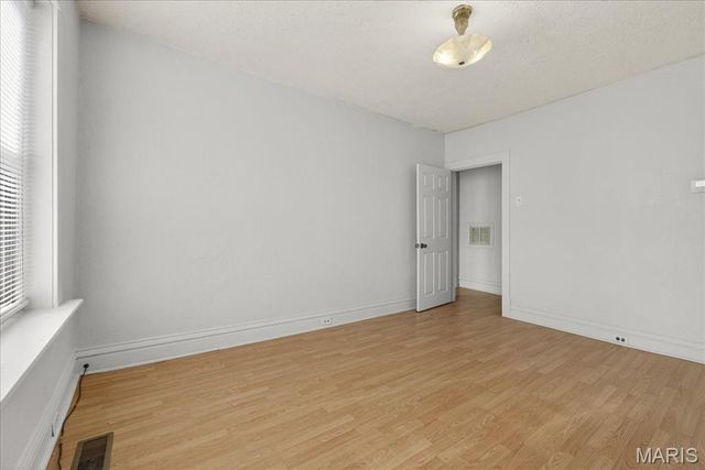 4135 S Grand, St Louis, MO 63118