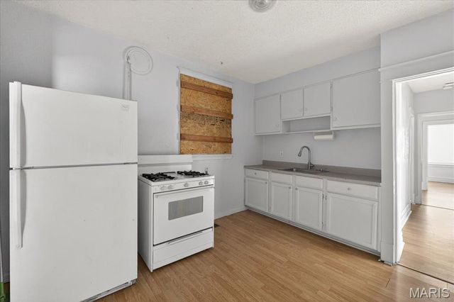 4135 S Grand, St Louis, MO 63118