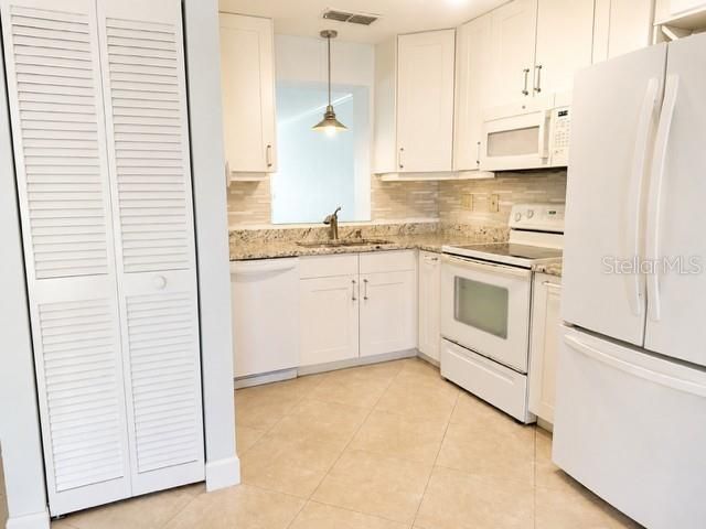 2106 GULF VIEW BOULEVARD 2106, Dunedin, FL 34698