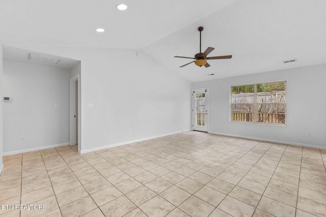 5224 Avery Woods Lane, Knoxville, TN 37921