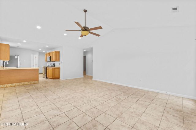 5224 Avery Woods Lane, Knoxville, TN 37921