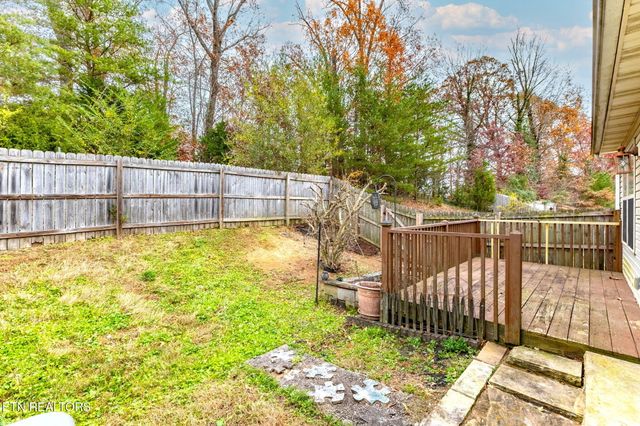 5224 Avery Woods Lane, Knoxville, TN 37921