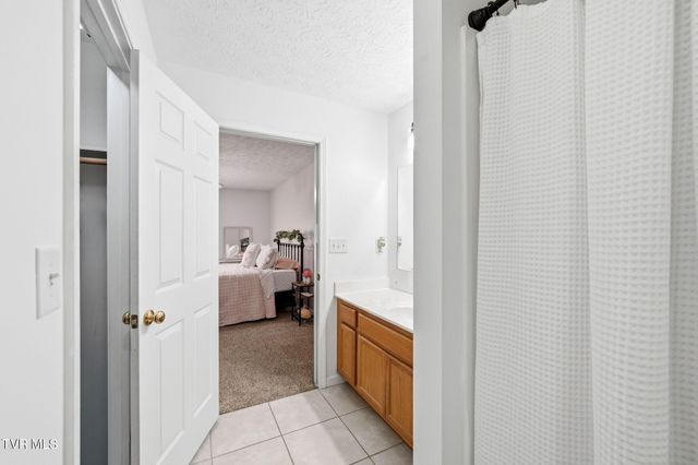 203 Valley Crest Drive, Mount Carmel, TN 37645