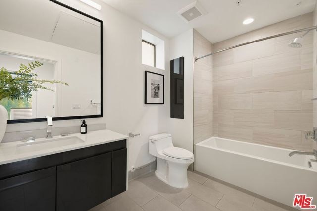 2300 Wilshire Blvd 202, Santa Monica, CA 90403