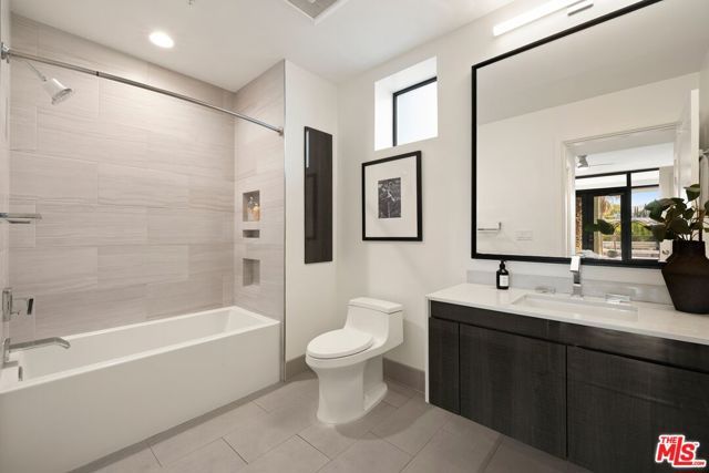 2300 Wilshire Blvd 202, Santa Monica, CA 90403