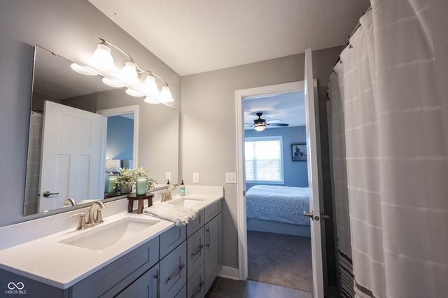 16760 Oxbow Drive, Westfield, IN 46074