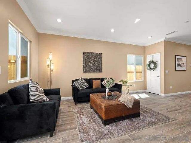 909 Concepcion Ave, Spring Valley, CA 91977