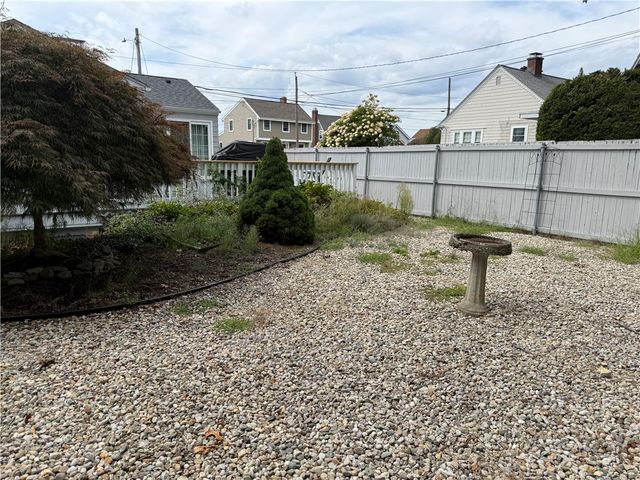 88 TERRACE Ave Avenue E, East Providence, RI 02915