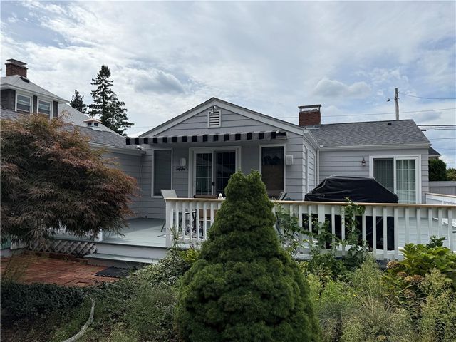 88 TERRACE Ave Avenue E, East Providence, RI 02915