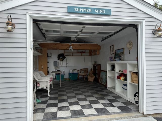 88 TERRACE Ave Avenue E, East Providence, RI 02915