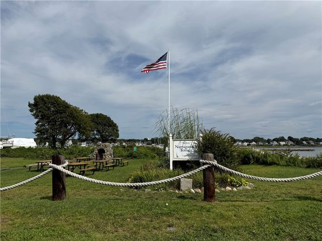 88 TERRACE Ave Avenue E, East Providence, RI 02915