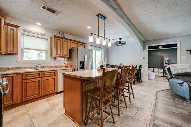 14 Shoemaker Circle, Conway, AR 72032