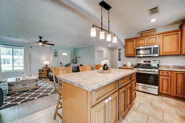 14 Shoemaker Circle, Conway, AR 72032