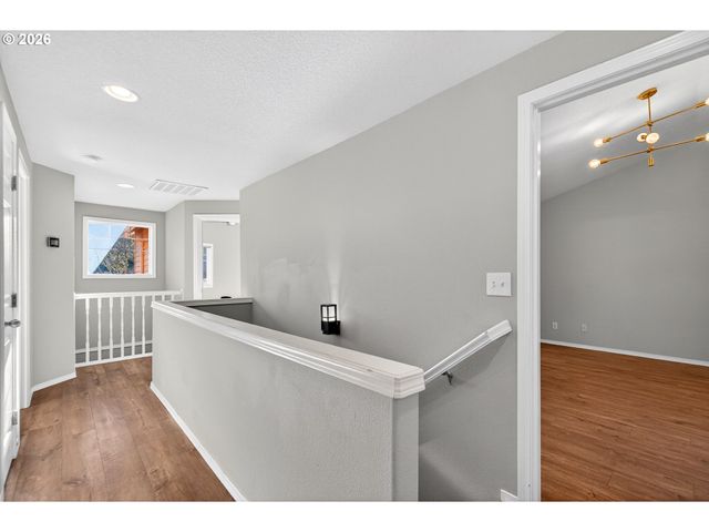 10330 Sw DUNLIN Pl, Beaverton, OR 97007