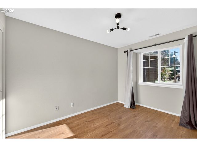 10330 Sw DUNLIN Pl, Beaverton, OR 97007