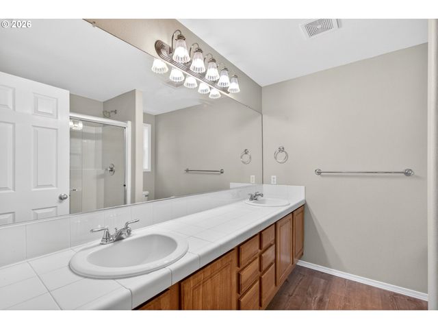 10330 Sw DUNLIN Pl, Beaverton, OR 97007