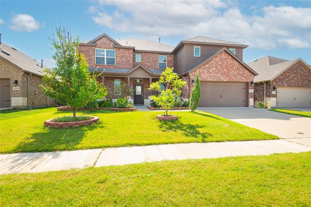 2900 Half Moon Road, Aubrey, TX 76227