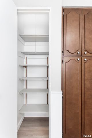 324 W IVY Lane, Peoria, IL 61614