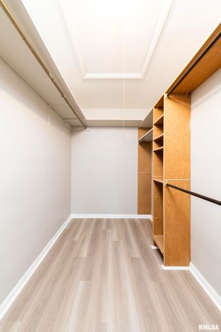 324 W IVY Lane, Peoria, IL 61614