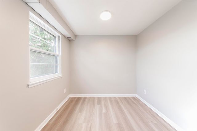 324 W IVY Lane, Peoria, IL 61614